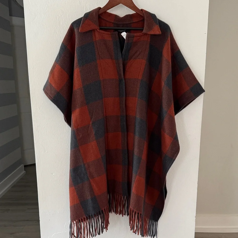 Marc New York Shawl Poncho Plaid Blanket Scarf one Size Snap Closure NEW